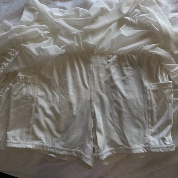 White Tiered Mini Skirt with Drawstring Waist Pant Pocket Size M - Picture 3 of 4